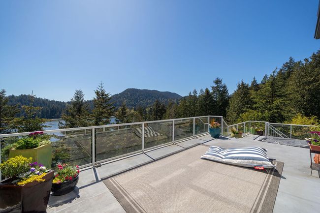 370 David Road, House other with 5 bedrooms, 5 bathrooms and 3 parking in Bowen Island BC | Image 5