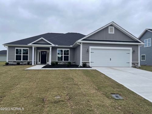 156 Seashore St, Grimesland, NC, 27837 | Card Image