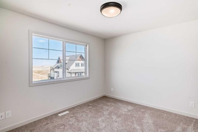41 White Pelican Way, Home with 3 bedrooms, 2 bathrooms and 2 parking in Lomond AB | Image 11
