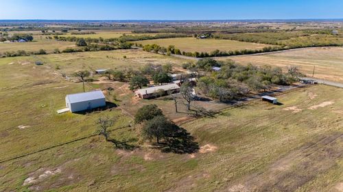 1211 Leissner School Rd, Seguin, TX, 78155-1368 | Card Image