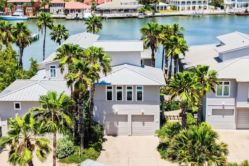 apt-2-3700 Island Moorings Pkwy, Port Aransas, TX, 78373-4986 | Card Image