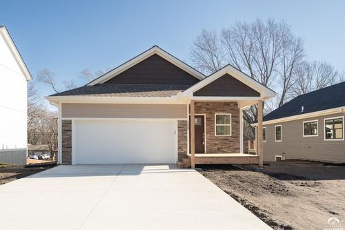 1228 Walnut St, Eudora, KS, 66025-9318 | Card Image