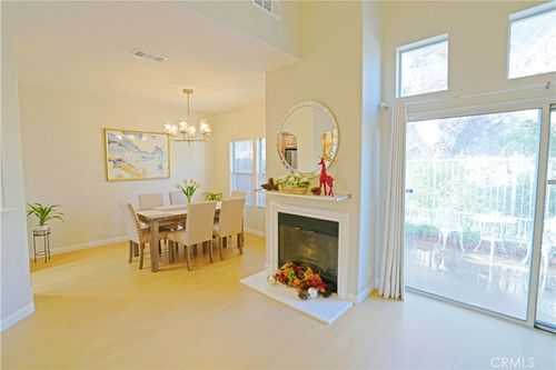 309 Via Moreno, Pomona, CA, 91766-8600 | Card Image