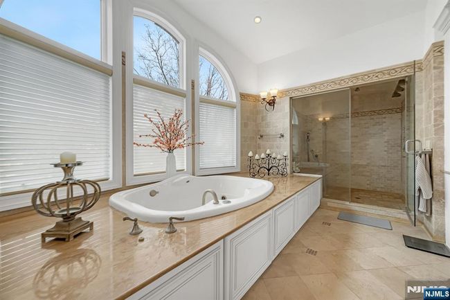 10 Fox Ter, House other with 6 bedrooms, 8 bathrooms and null parking in Cliffside Park NJ | Image 26