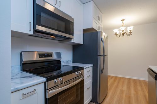apt-111-2446 Aldrich Ave S, Minneapolis, MN, 55405-2936 | Card Image
