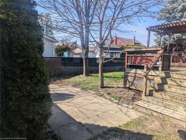 192 E 38 Th St, House other with 3 bedrooms, 2 bathrooms and 6 parking in Hamilton ON | Image 19