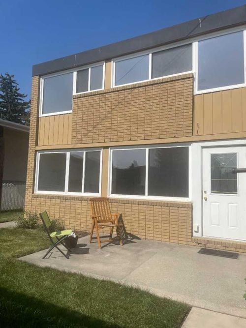 {{alt}} | Card Image