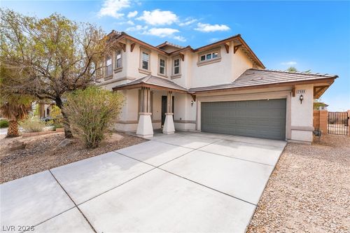 2909 Aspen Club Ave, North Las Vegas, NV, 89081-6432 | Card Image