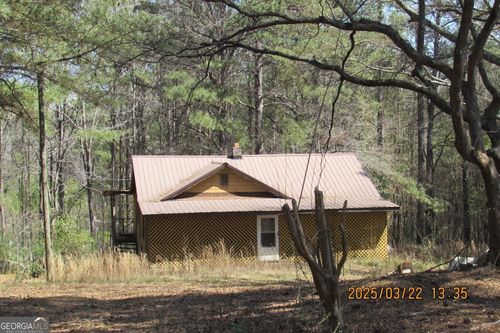 8740 Atlanta Newnan Rd, Chattahoochee Hills, GA, 30268-2245 | Card Image