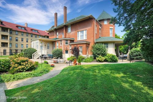 apt-a-2026 Cherokee Pkwy, Louisville, KY, 40204-2239 | Card Image