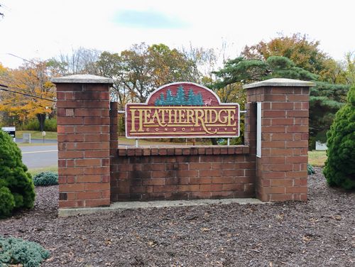 37-37 Heather Rdg, Shelton, CT, 06484-4684 | Card Image