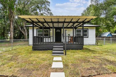 Front view of the home (daytime) | Image 1