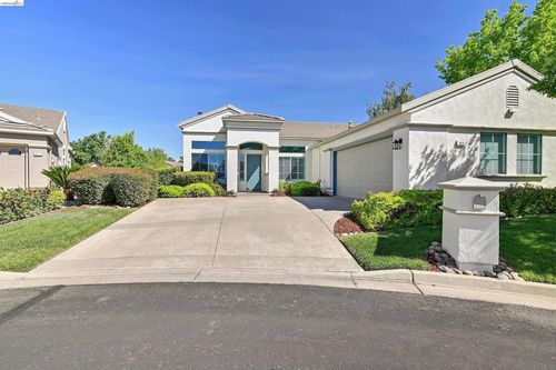 413 Cortland Ter, Brentwood, CA, 94513-2671 | Card Image