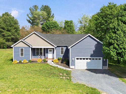 596 Welltown Rd, WINCHESTER, VA, 22603-4544 | Card Image