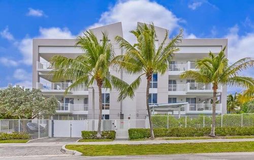 401-51 Se 19th Ave, Deerfield Beach, FL, 33441-4630 | Card Image