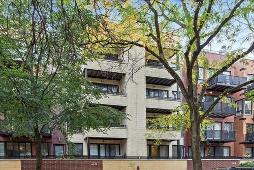 204-2247 W Wabansia Ave, Chicago, IL, 60647-6341 | Card Image