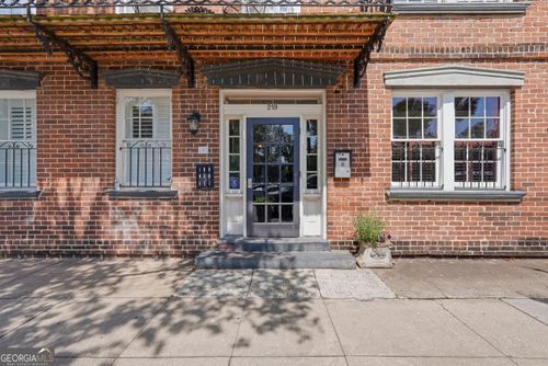 apt-f3-219 Abercorn St, savannah, GA, 31401-4052 | Card Image