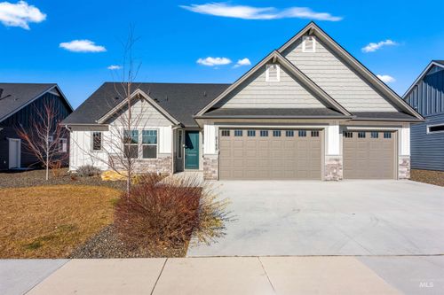 8168 Fountain Brook St, Middleton, ID, 83644-6171 | Card Image
