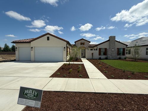 2624 N Leila St, Visalia, CA, 93291 | Card Image