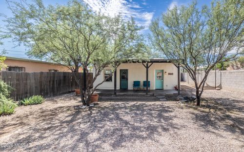 1313 W St Clair Street, Tucson, AZ, 85745 | Card Image