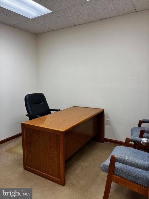 403 W Lincoln Hwy, EXTON, PA, 19341-2559 | Card Image