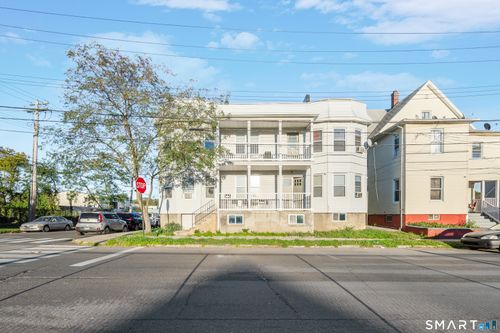 8-174 Logan St, Bridgeport, CT, 06607-1945 | Card Image