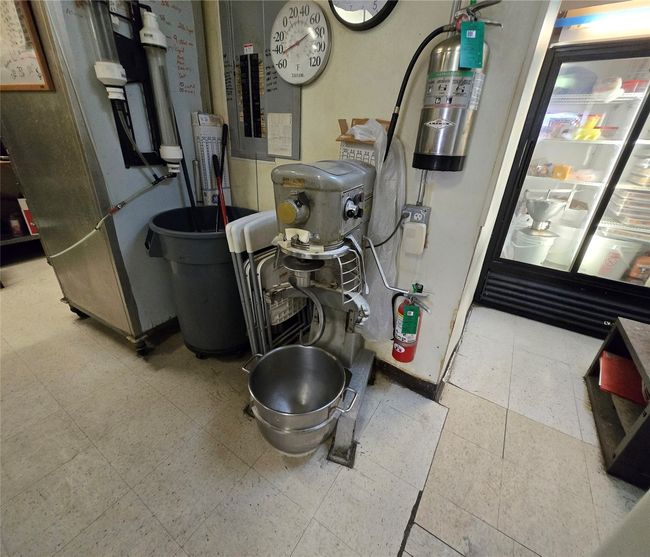 View of utility room | Image 13