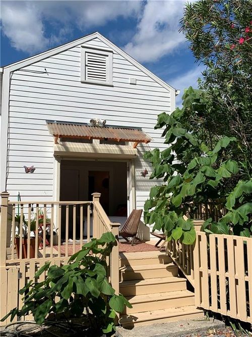 1725 Franklin Ave, New Orleans, LA, 70117-7728 | Card Image