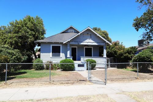 812 Kentucky St, Bakersfield, CA, 93305-4444 | Card Image