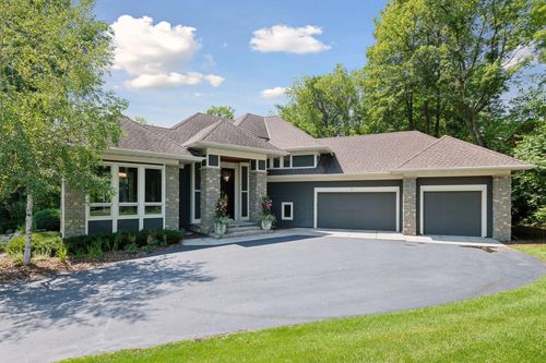 15 Queensland Ln N, Plymouth, MN, 55447-3451 | Card Image
