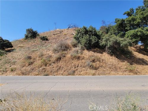 32710200 Hunstock St, Castaic, CA, 91384 | Card Image