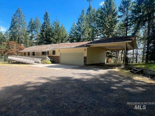 325 Westwood Terrace Dr, Orofino, ID, 83544-6332 | Card Image