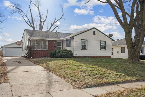 7302 Beechwood Dr, Urbandale, IA, 50322-3130 | Card Image