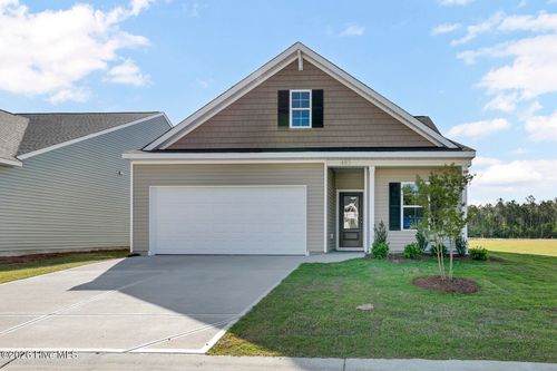 483 Galloping Foal Way, Bolivia, NC, 28422-4511 | Card Image