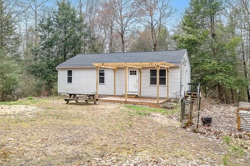 17 Gray Rd, Templeton, MA, 01468-1112 | Card Image