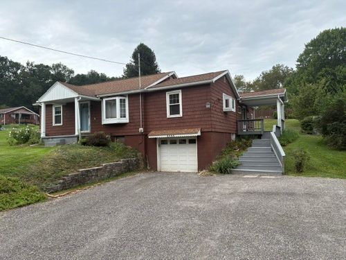 1926 Route 908, Natrona Heights, PA, 15065-2975 | Card Image