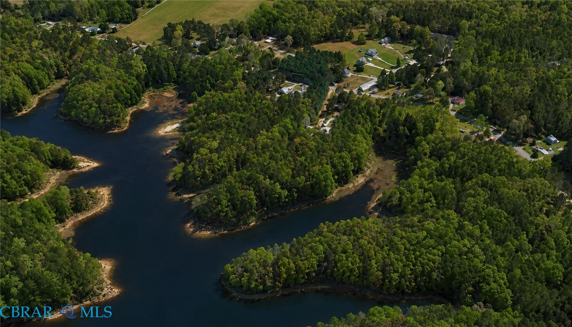 Land in Toano 2