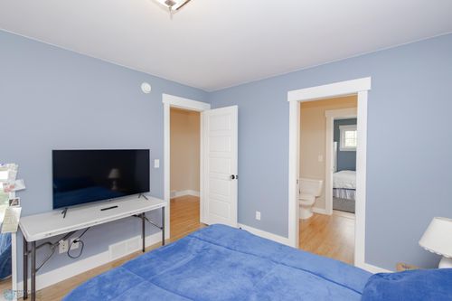 16305 57th St Se, Kindred, ND, 58051-9538 | Card Image