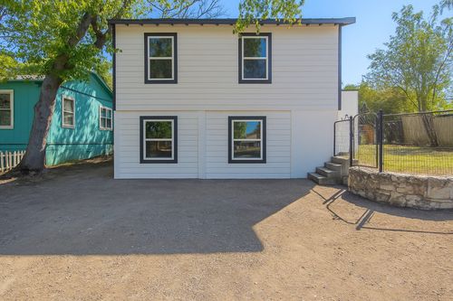 c-2215 N Elmendorf St, San Antonio, TX, 78201-6057 | Card Image