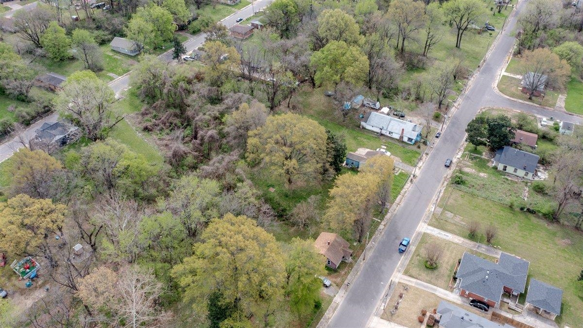 Land in Memphis 3