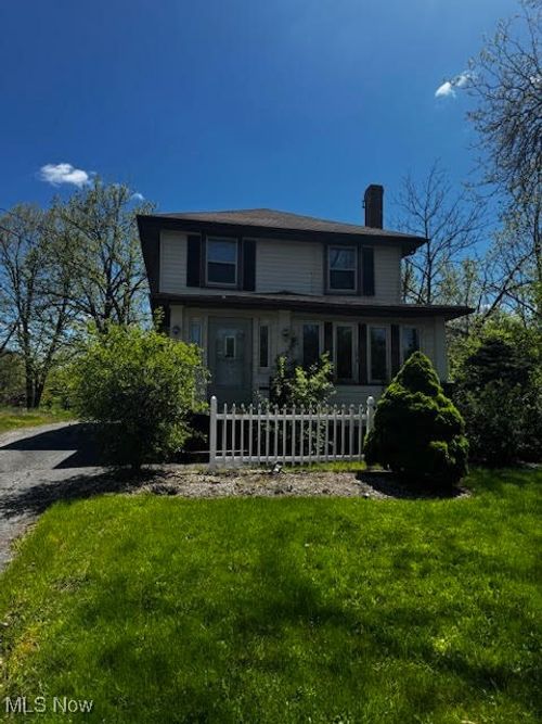 250 Center Rd, Bedford, OH, 44146-2741 | Card Image