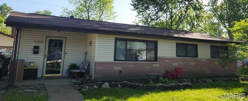 1520 Flicker Dr, Florissant, MO, 63031-3411 | Card Image