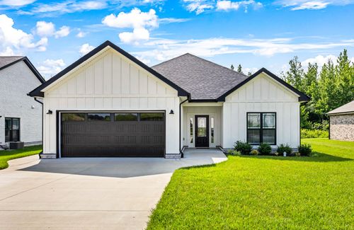 1055 Wittys Way, Clarksville, TN, 37043-2251 | Card Image