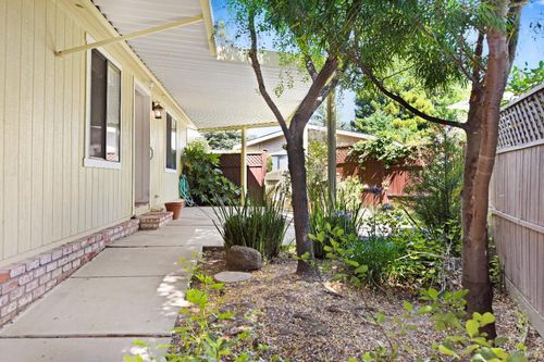 49 Laguna Seca Ct, Saint Helena, CA, 94574-1238 | Card Image