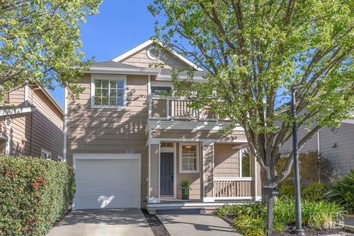 2083 Easton Dr, Petaluma, CA, 94952-5262 | Card Image