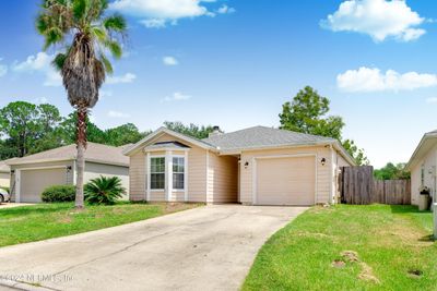 1621 Teaberry Drive, House other with 3 bedrooms, 2 bathrooms and null parking in Middleburg FL | Image 2