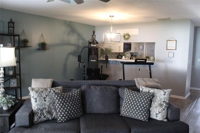 301 Orange Blossom Dr, Townhouse with 3 bedrooms, 3 bathrooms and null parking in Winter Haven FL | Image 5
