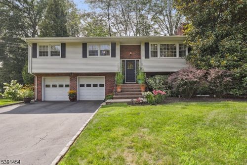 63 Whitney Dr, Berkeley Heights, NJ, 07922-2541 | Card Image