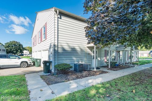 d-2987 Maplewood Ct, Lake Orion, MI, 48360-1724 | Card Image