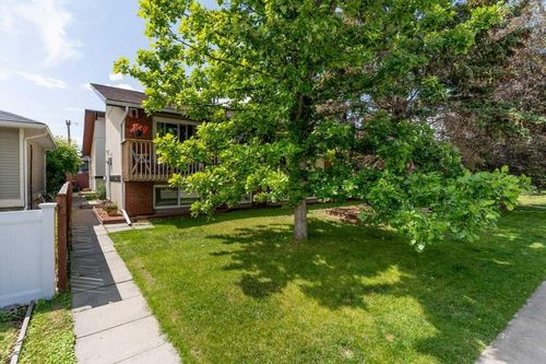 1-2015 2 Avenue Nw, Calgary, AB, T2N0G6 | Card Image